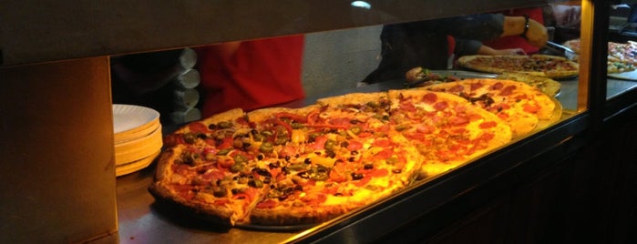 Roppolo's Pizzeria is one of ATX favorites.