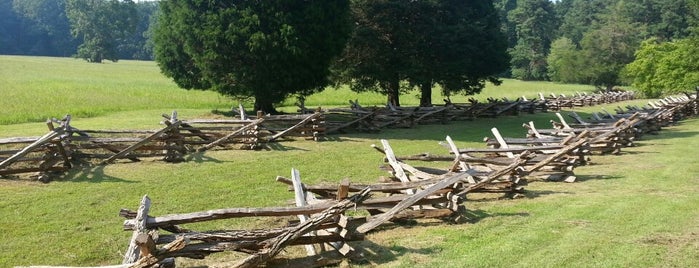 Yorktown Battlefield is one of Tempat yang Disukai Richard.