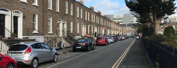 Pearse Square is one of Dublin افضل الاماكن والمطاعم.