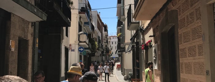 Carrer Angel Vidal is one of sitios favoritos.