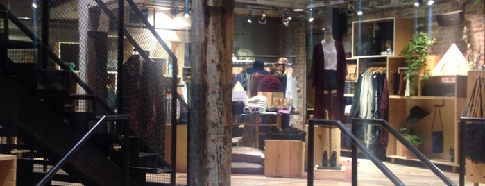 Urban Outfitters is one of Worldwide: Best Design & Concept-Stores!.
