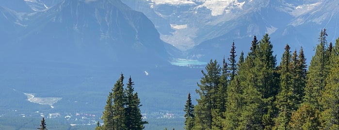Lake Louise Summit is one of Banff, Jasper & Glacier National Park 🏔.