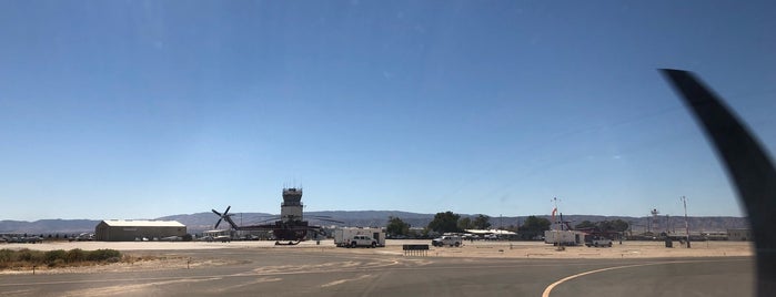 General William J. Fox Airfield (WJF) is one of aeropuertos.