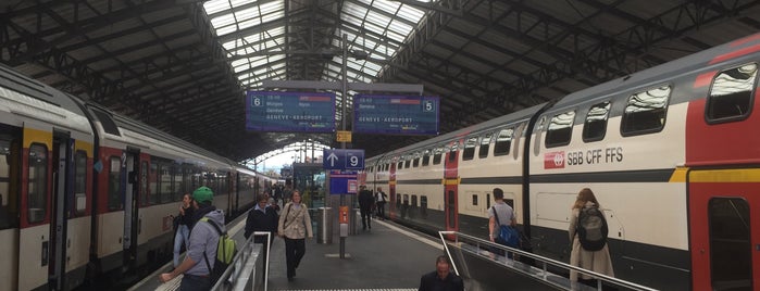 Gare de Lausanne is one of Stations, gares et aéroports.