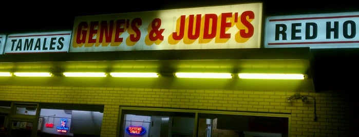 Gene's & Jude's is one of Chicago Classics.