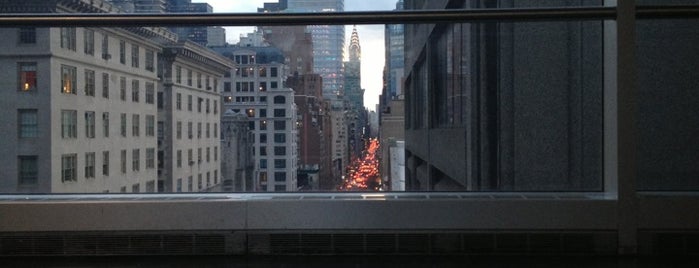 Hunter College 7th Floor Bridge is one of Kimmieさんのお気に入りスポット.