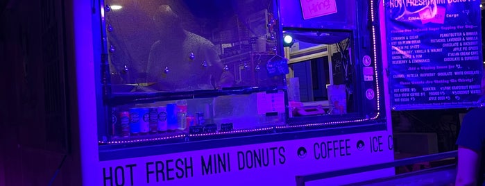 Little Lucy's Mini Donuts is one of Kimmie's Saved Places.
