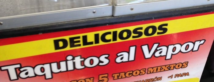 7- Eleven is one of Orte, die Jorge Octavio gefallen.