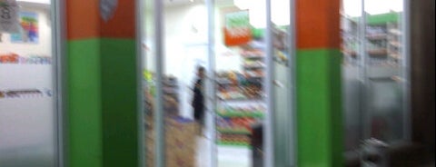 Daily Mart is one of Store, Shoping, @Sulawesi Utara.