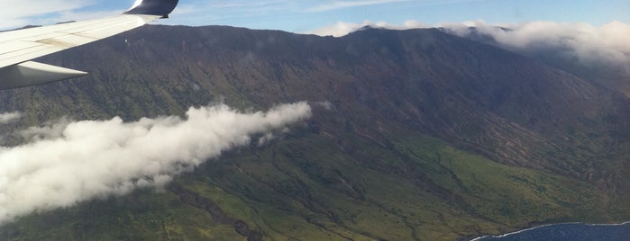 카훌루이 공항 (OGG) is one of Maui, HI.