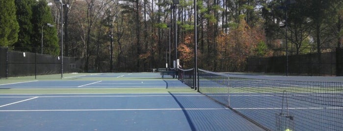Fields Club Tennis is one of Chester : понравившиеся места.
