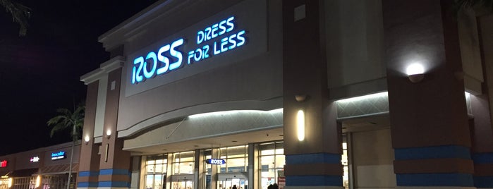 Ross Dress for Less is one of สถานที่ที่ Andre ถูกใจ.