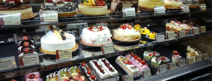85C Bakery Cafe is one of Lugares favoritos de Marc.