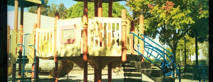 Ward Canyon Neighborhood Park is one of Posti che sono piaciuti a Janine.