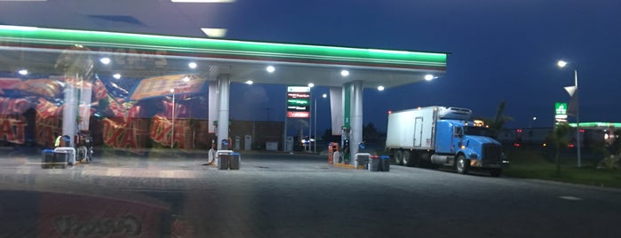 Gasolineria Tepeaca is one of Ernesto 님이 좋아한 장소.