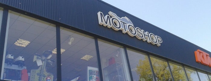 Motoshop is one of Tempat yang Disukai FGhf.
