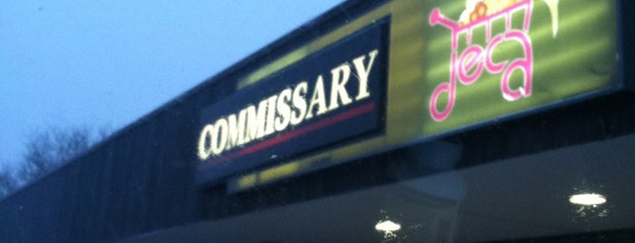 McGuire AFB Commissary is one of สถานที่ที่ funky ถูกใจ.