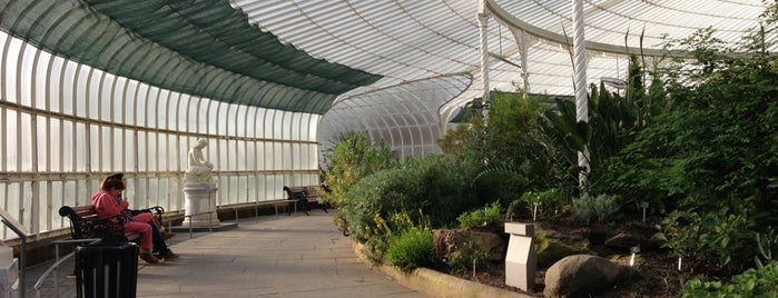 Glasgow Botanic Gardens is one of Scotland to-do list.