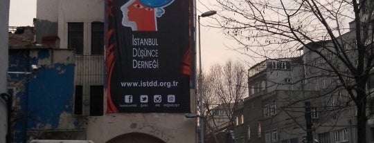 İstanbul Düşünce Derneği is one of สถานที่ที่ ZekaiKIRAN ถูกใจ.