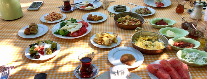 Dutlu Bahçe is one of สถานที่ที่ tiramisu ถูกใจ.