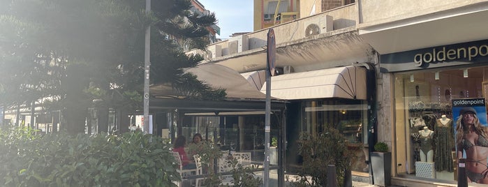 Caffetteria Bernini is one of I migliori bar di Napoli.