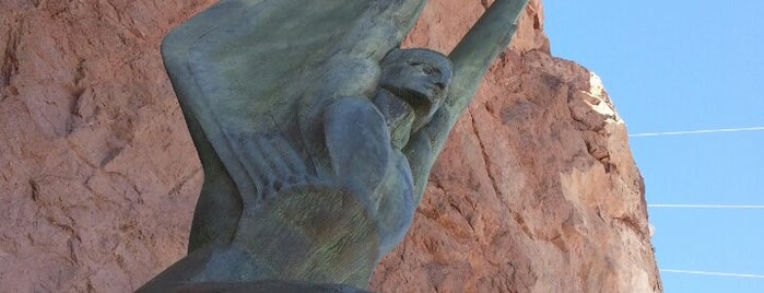 The Dam Statues is one of kerry'in Beğendiği Mekanlar.