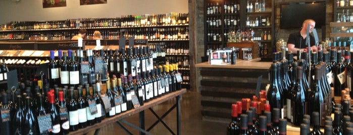 The Bottle Shop is one of Lugares favoritos de Stephanie.