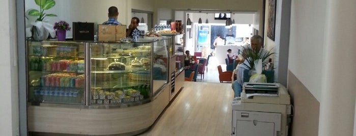 Cafe Tıp is one of murat'ın Beğendiği Mekanlar.