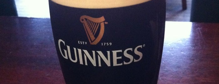 Jinty McGuinty's Irish Bar is one of Stefan : понравившиеся места.