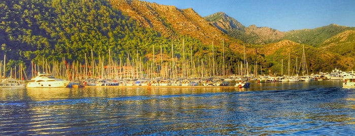 Martı Marina & Yacht Club is one of Lugares favoritos de 2tek1cift.