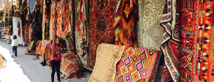 Otantik Bazaar is one of Lugares favoritos de 2tek1cift.