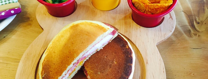 Cookline Pancakes is one of Locais curtidos por 2tek1cift.