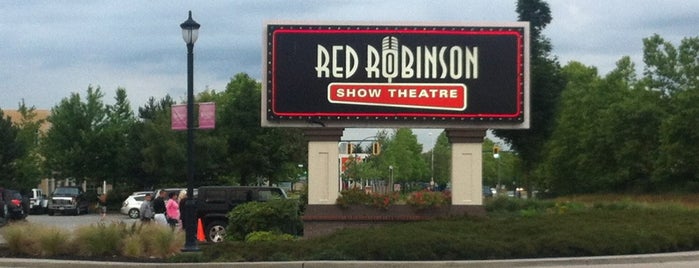 The Theatre at Hard Rock Casino Vancouver is one of Posti che sono piaciuti a Blake.