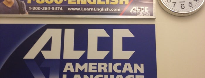 ALCC American Language is one of Cursos de Inglês em NY.