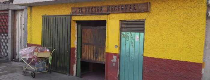 El Nectar Nacional is one of Luis's Saved Places.