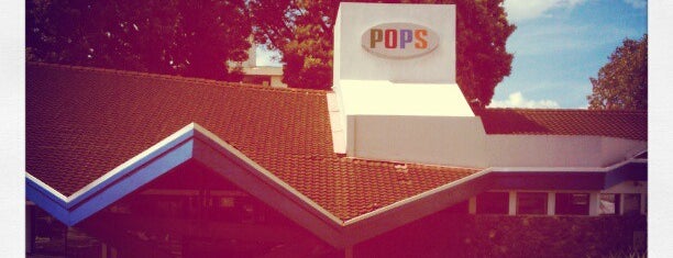POPS is one of สถานที่ที่ Karla ถูกใจ.