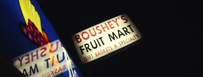 Boushey's Fruit Market is one of Ottawa life.