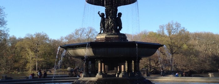 Bethesda Fountain is one of Nova York.