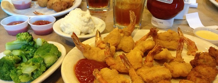 Sudie's Catfish & Seafood House is one of League City.