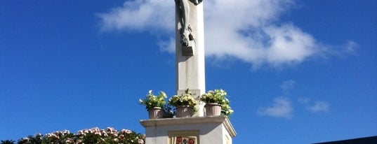 Calvaire is one of Nouméa, le Paris du Pacifique.