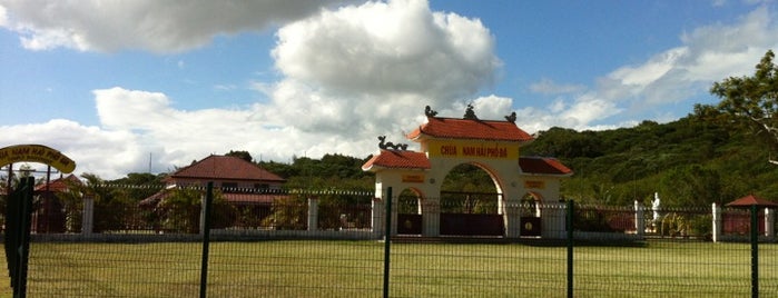 Temple Bouddhique is one of Nouméa, le Paris du Pacifique.