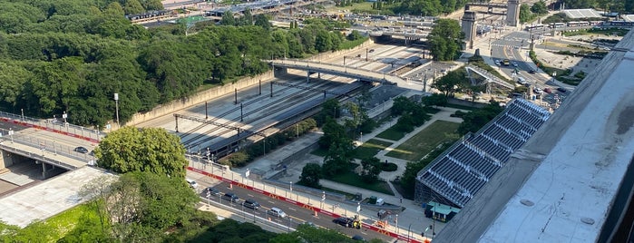 Cliff Dwellers Club is one of Open House Chicago.