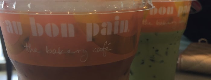 Au Bon Pain is one of Victoriaさんのお気に入りスポット.