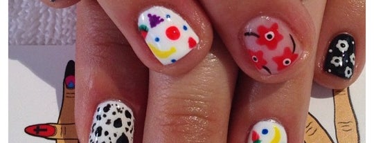 Hey Nice Nails is one of Jacque 님이 저장한 장소.