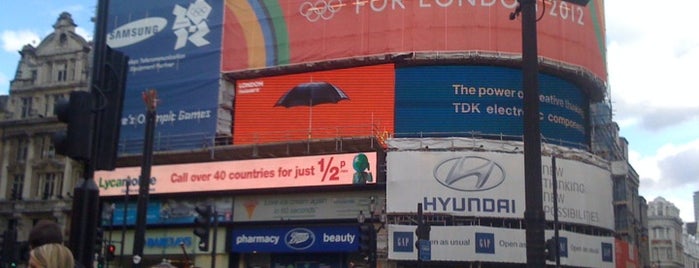 Piccadilly Circus is one of London.
