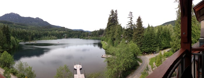 Nita Lake Lodge is one of Orte, die Deanna gefallen.