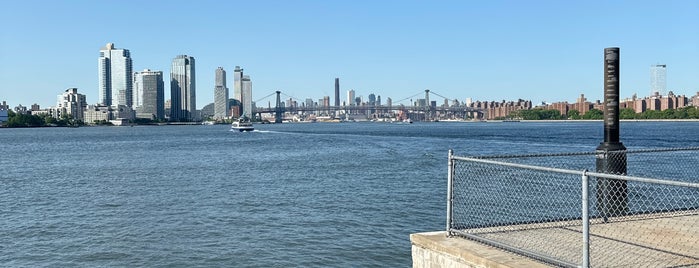 NYC Ferry - Greenpoint Landing is one of Williamsburg Visit.