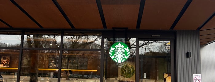 Starbucks is one of Hideさんのお気に入りスポット.