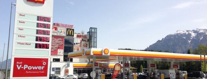 Shell is one of Orte, die B❤️ gefallen.