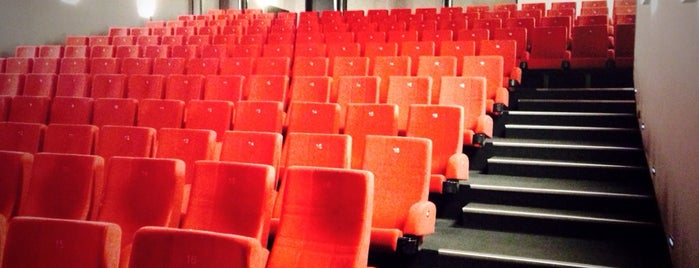 Universum Filmtheater is one of Mitgliedskinos der AG Kino (Städte A-L).